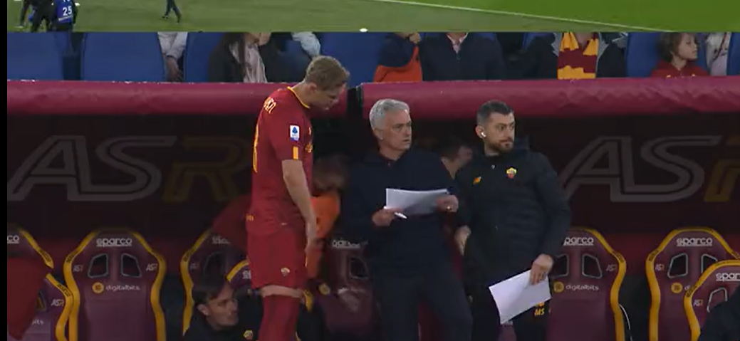 Egy edző sem örült úgy a csapata góljának mint Mourinho –  VIDEÓ