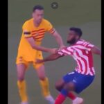 Az Atletico játékosa letépte Busquets nadrágját –  VIDEÓ